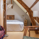 Réalisation d'upcyling dans les combles réhabilités d'une demeure familiale